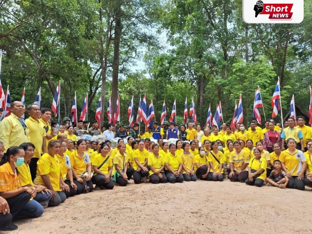 ผู้ว่าฯ อุบลราชธานี ลงพื้นที่ อ.น้ำยืน ส่งกำลังใจแนวหน้า (2) ผู้ว่าฯ อุบลราชธานี ลงพื้นที่ อ.น้ำยืน ส่งกำลังใจแนวหน้า (2)