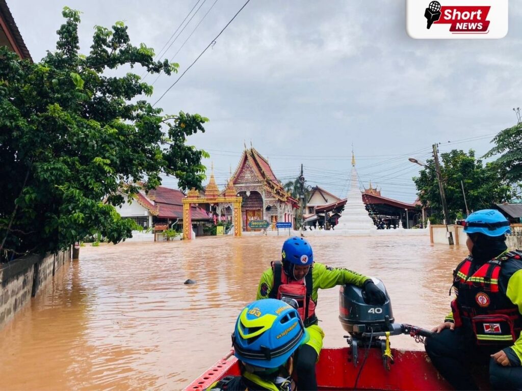 กู้ภัยพิษณุโลก–เครือข่ายอาสา เร่งช่วยผู้ประสบภัยน้ำท่วมน่าน (2)