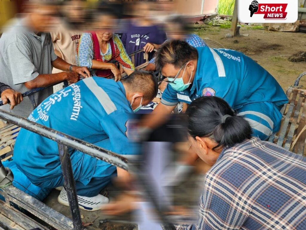 สายพานรถเกษตรดีดใส่ขา หญิงวัย 59 ปีบาดเจ็บใกล้ รพ.สต.ชุมแสงสงคราม อำเภอบางระกำ (2) สายพานรถเกษตรดีดใส่ขา หญิงวัย 59 ปีบาดเจ็บใกล้ รพ.สต.ชุมแสงสงคราม อำเภอบางระกำ (2)