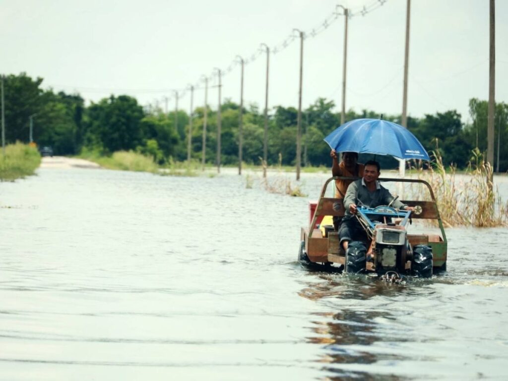 อบจ.พิษณุโลก เร่งติดตามโครงการถนน–ช่วยเหลือชาวบ้านบางระกำ หลังน้ำท่วมขังรุนแรง (2) อบจ.พิษณุโลก เร่งติดตามโครงการถนน–ช่วยเหลือชาวบ้านบางระกำ หลังน้ำท่วมขังรุนแรง (2)
