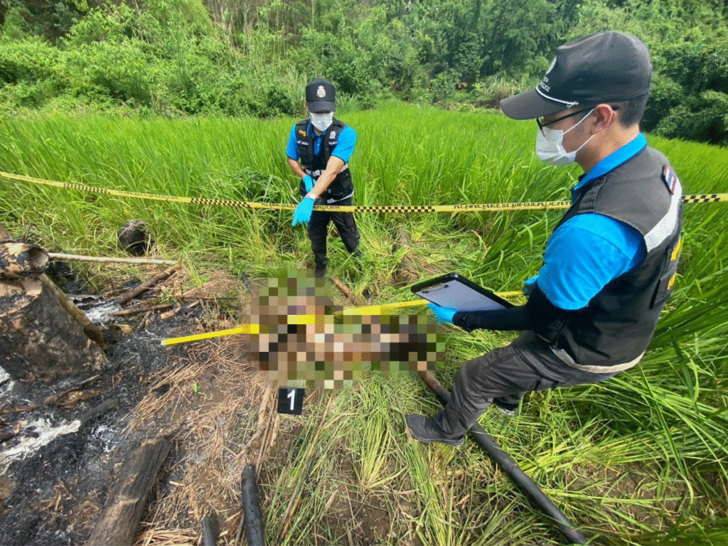 เพลิงไหม้กระท่อมกลางไร่ สลดหญิงพิการวัย 24 ปีเสียชีวิต พ่อถูกไฟลวกบาดเจ็บ (2)