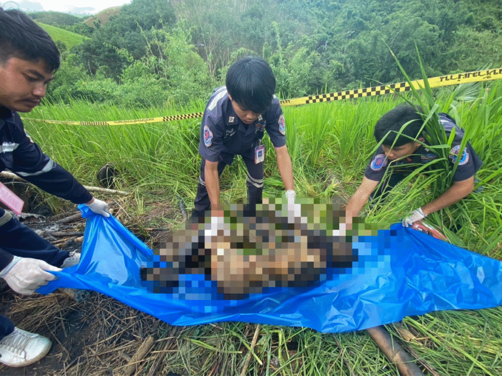 เพลิงไหม้กระท่อมกลางไร่ สลดหญิงพิการวัย 24 ปีเสียชีวิต พ่อถูกไฟลวกบาดเจ็บ (3)